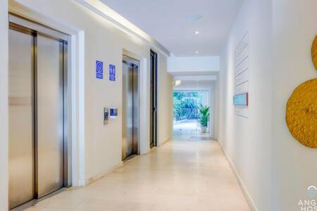 Luxury Escape Street In Playa Rooftop Pool *